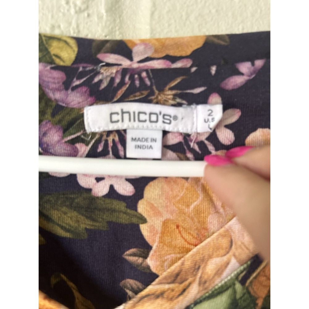 Chicos Top Floral Womens Sz 2 Large Pima Cotton 3/4 Sleeve V Neck Career Office - Picture 2 of 8